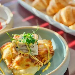 Dining Details