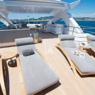 Sun deck