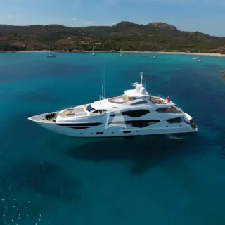 Motor Yacht E-MOTION at anchor