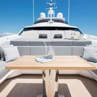 Forward main deck seating