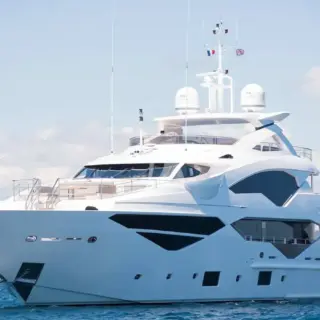 Motor Yacht E-MOTION