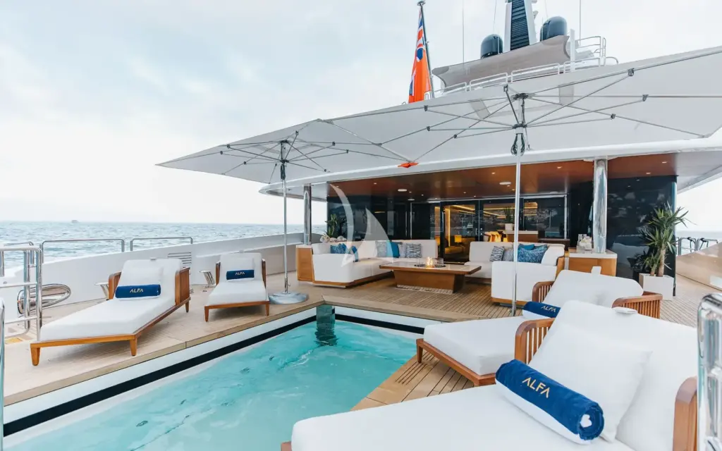 ALFA - Main deck aft with swimming pool