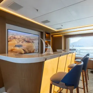 Main deck salon bar