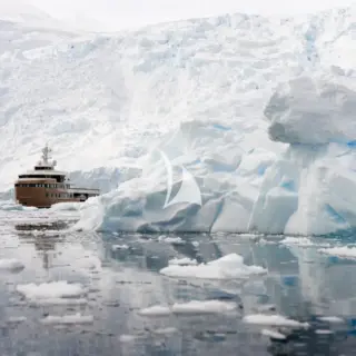 LA DATCHA - Capable of Antarctic exploration