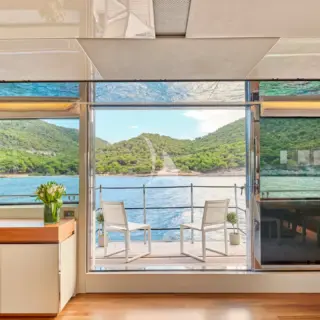 GOLDEN YACHT - Image 16