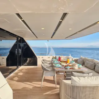 GOLDEN YACHT - Image 13