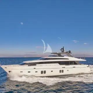 GOLDEN YACHT - Image 1