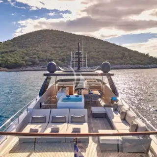 GOLDEN YACHT - Image 8