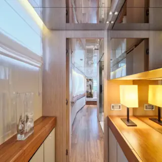 GOLDEN YACHT - Image 21