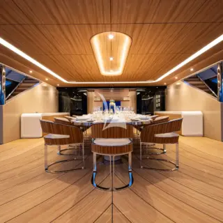 Upper Deck - Outdoor Dining