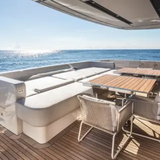 Main Deck Dining