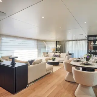 Main Salon Actual