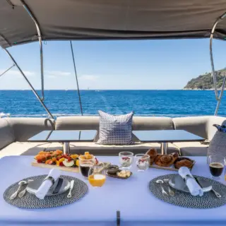 S/Y YCH2 Deck Seating Area