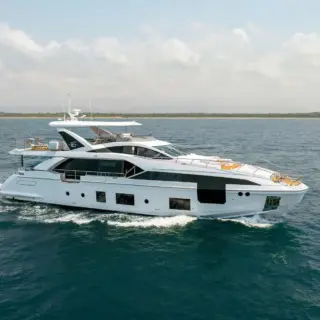Motor Yacht Vesta - Exterior Profile