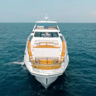 Motor Yacht Vesta - Exterior Profile