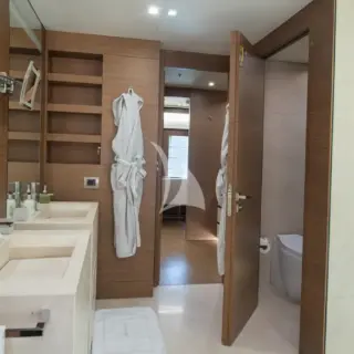 Master Cabin Bathroom