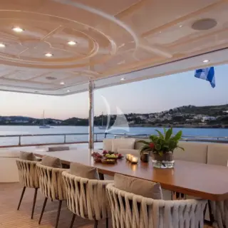 The large Main Deck veranda & dining table
