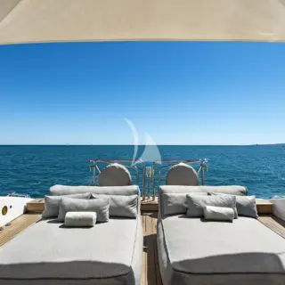 MRS GREY - aft deck sun loungers
