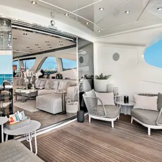 MRS GREY - aft deck