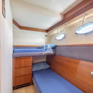 Twin cabin