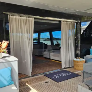 SHADES OF GREY - COCKPIT