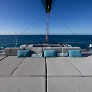 SHADES OF GREY Flybridge