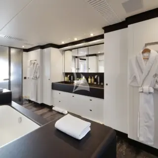 Principle cabin bathroom