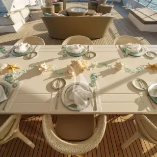 Upper Deck Dining