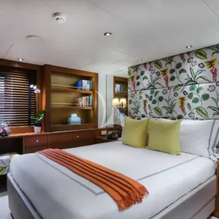 VIP Cabin