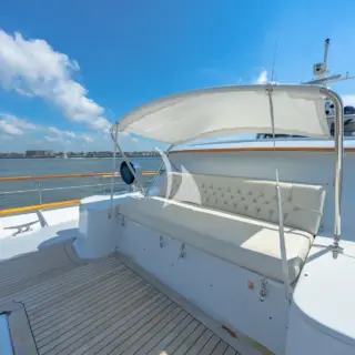 Foredeck Seating