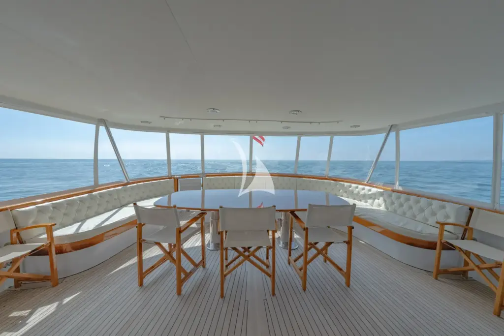 SOVEREIGN - Aft Deck Dining