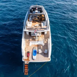 Aft view of spacious swim platform