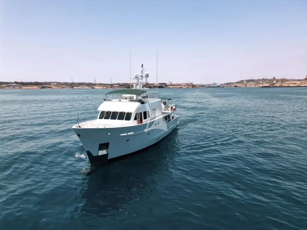 Motor Yacht Voyager - Exterior