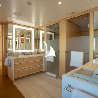 NOMAD - Master bathroom en suite