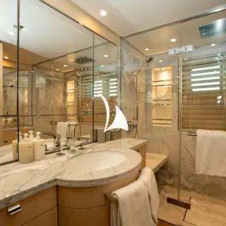 NOMAD - Guest shower room