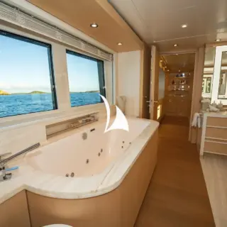 Master bathroom en suite
