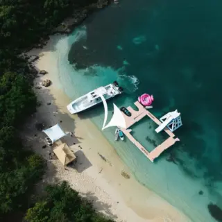 NOMAD - Wide selection of watertoys