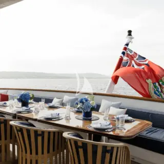Bridge deck aft