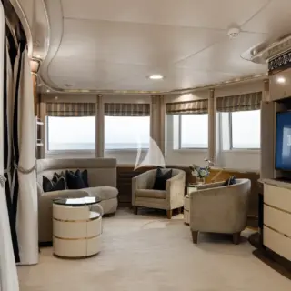 Master cabin lounge
