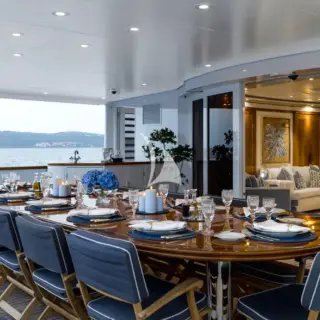 Main deck aft