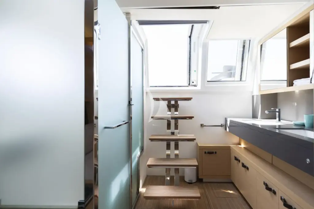 Lady C - Master stateroom