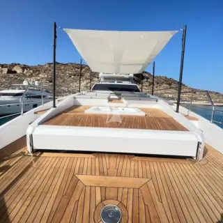 Foredeck Jacuzzi