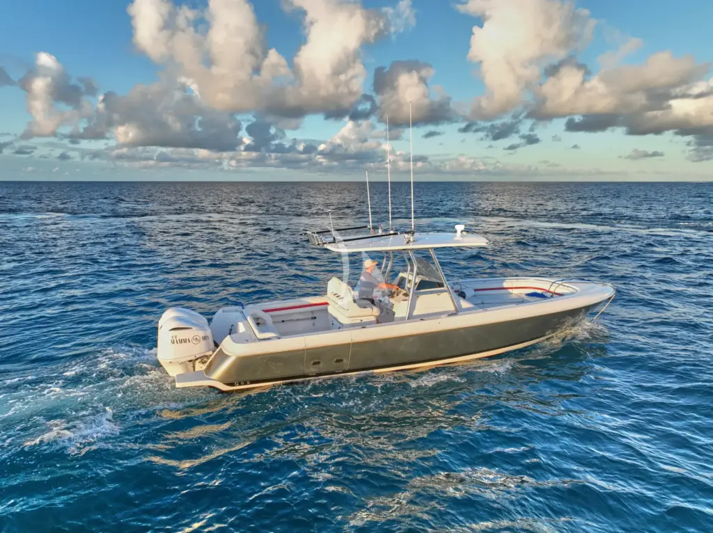 MAMMA MIA - Intrepid 32' chaseboat