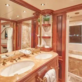 Master cabin bathroom