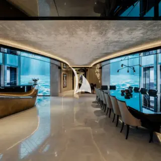 Main Deck Dining Area/Bar