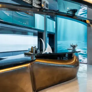 Main Deck Bar
