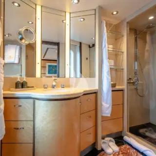 Ensuite