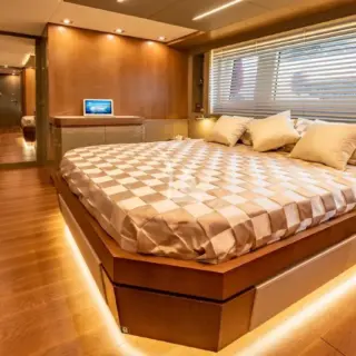 BACCARAT - Guest cabin