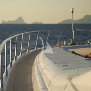 LE MAGNIFIQUE - Image 2