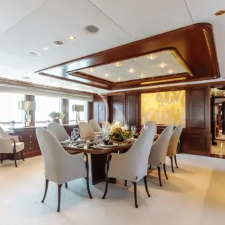 Main deck dining